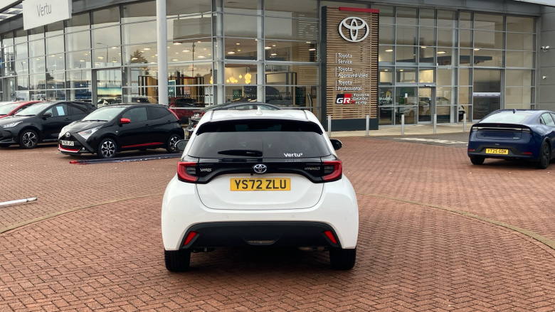 Toyota Yaris 1.5 Hybrid Design 5dr CVT Hybrid Hatchback